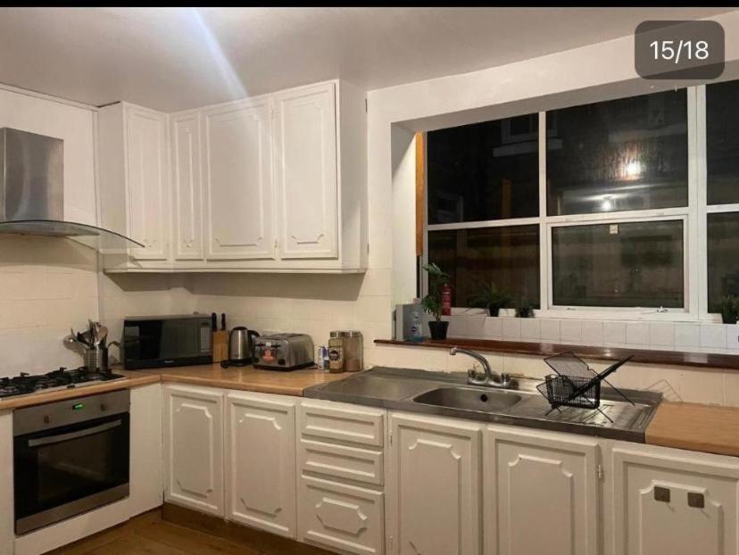 Guest House Balham, South London Spacious, Lambert, 6 Rooms Available Exterior foto