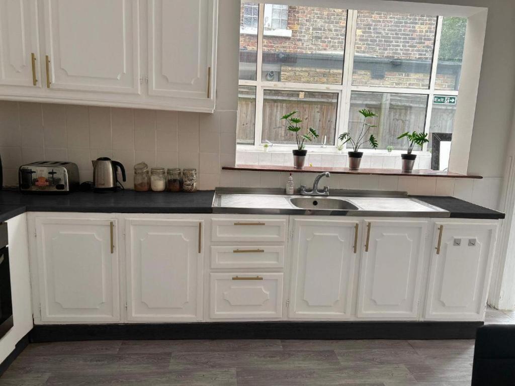 Guest House Balham, South London Spacious, Lambert, 6 Rooms Available Exterior foto